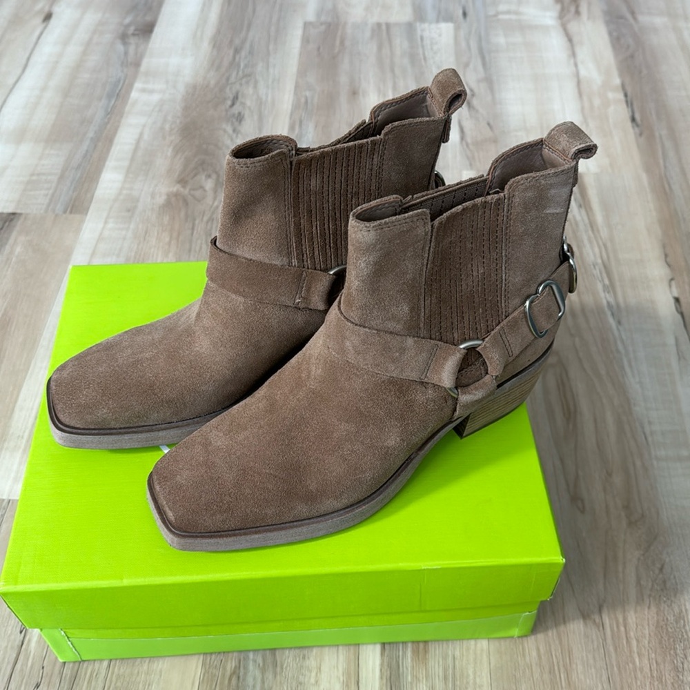 Sam Edelman Bellamie Womens Suede Harness Ankle Boots